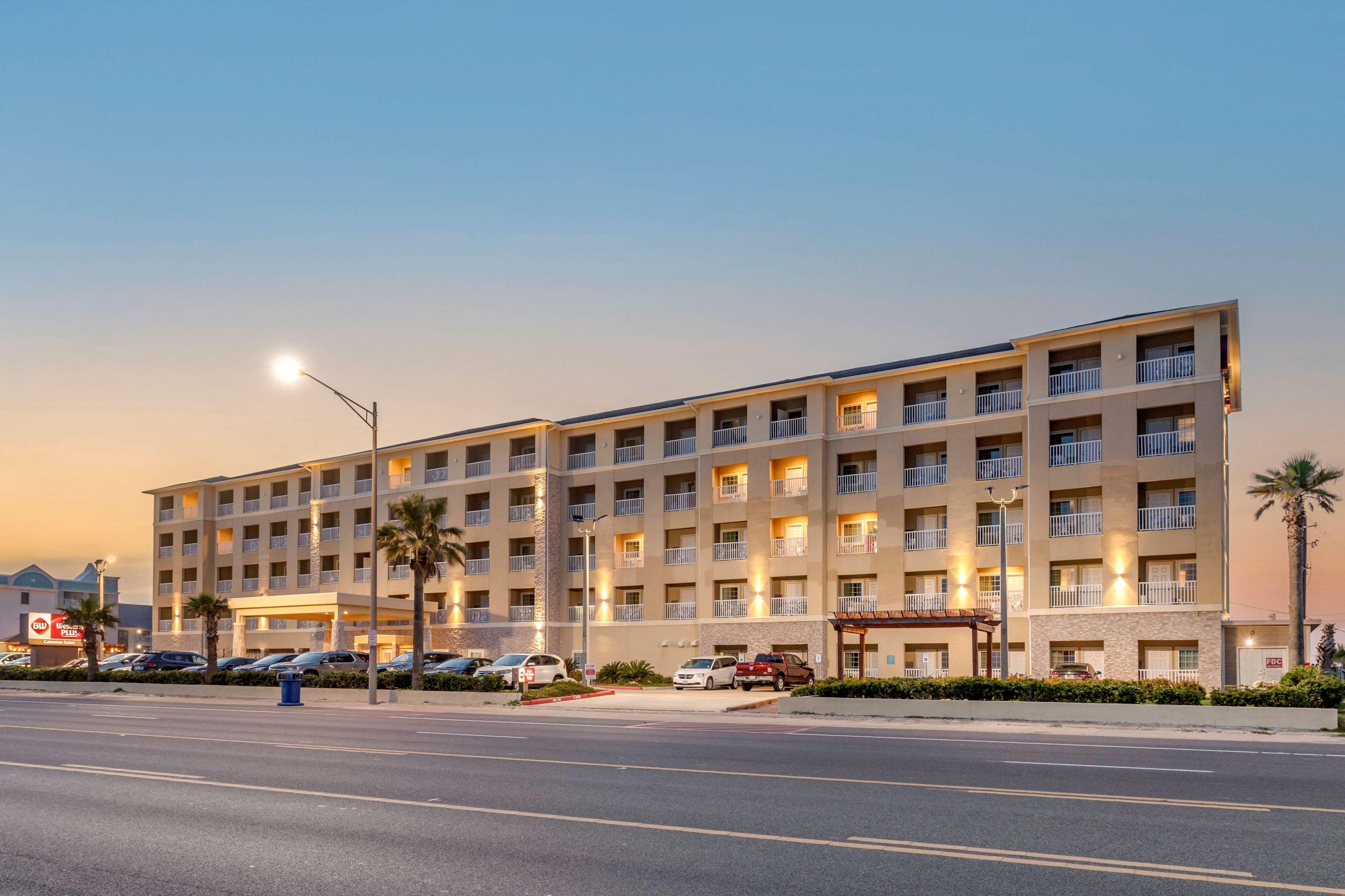 Best Western Plus Galveston Suites Екстер'єр фото
